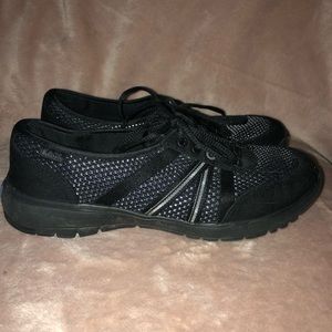 LAST CHANCE *Like New!* Keds Memory Foam Black Sneakers